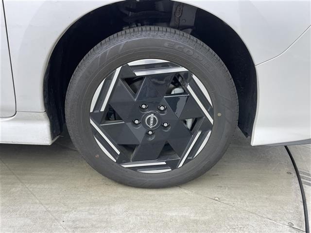 Nissan LEAF 2023 7234711-10
