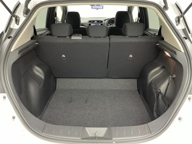 Nissan LEAF 2023 7234711-9