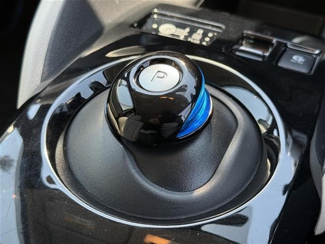 Nissan LEAF 2019 7234721-17