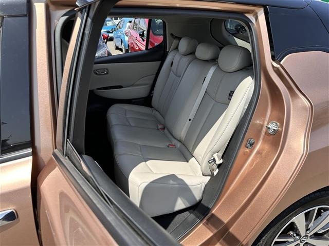 Nissan LEAF 2022 7234728-10
