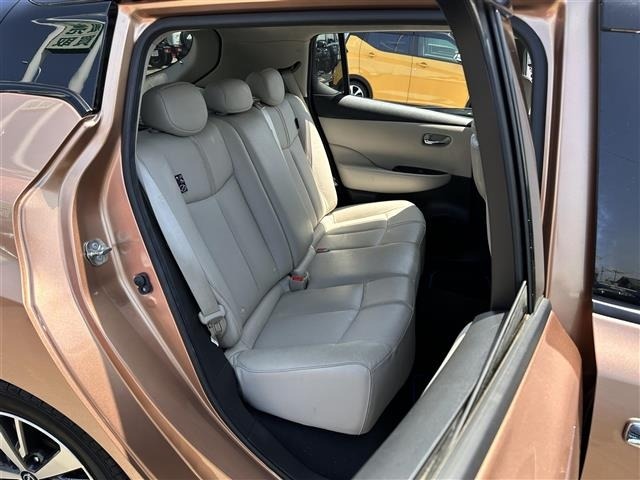 Nissan LEAF 2022 7234728-11
