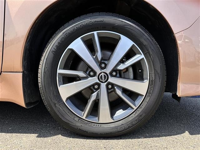 Nissan LEAF 2022 7234728-6
