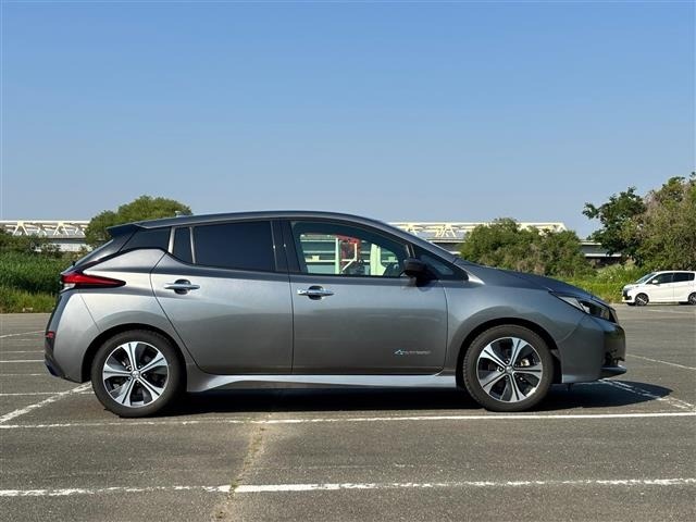 Nissan LEAF 2017 7234729-15