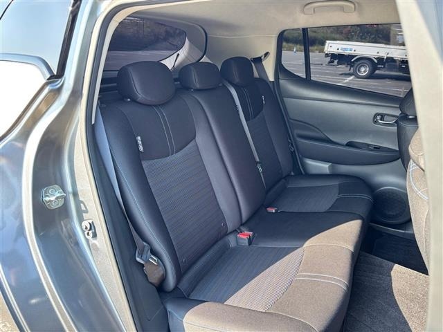 Nissan LEAF 2017 7234729-9