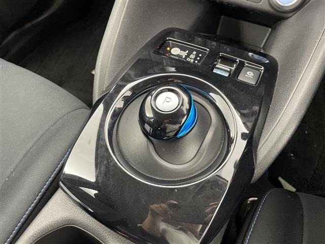 Nissan LEAF 2019 7234730-4
