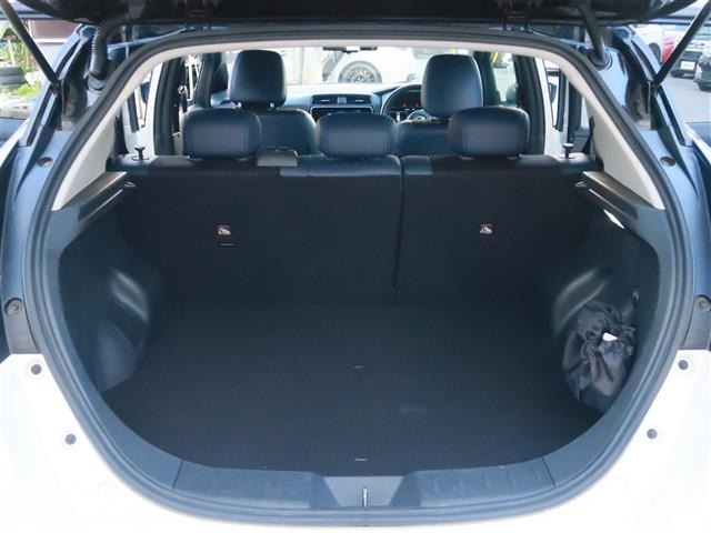 Nissan LEAF 2021 7234743-4
