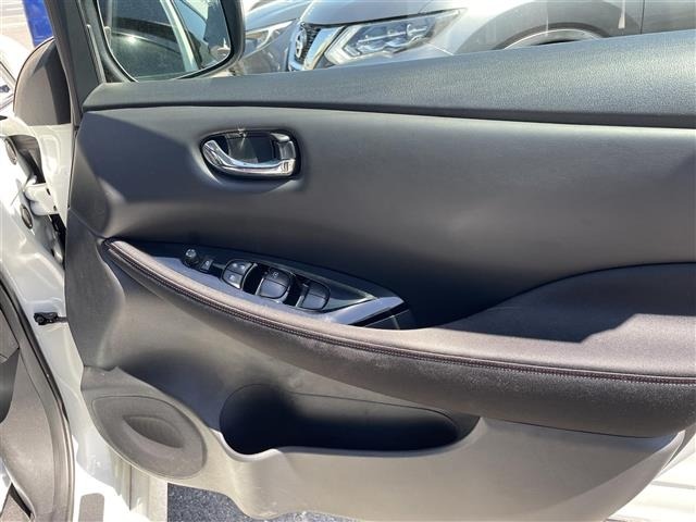 Nissan LEAF 2021 7234745-8