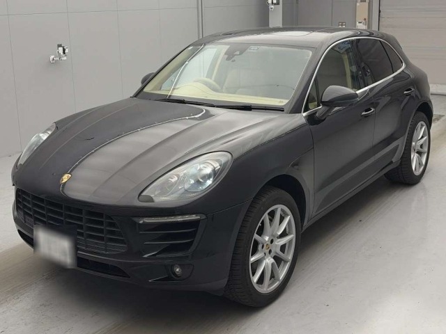 Porsche MACAN 2016 7211849-0