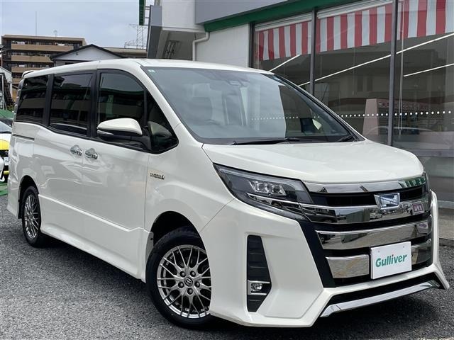 Toyota NOAH 2018 7206247-0