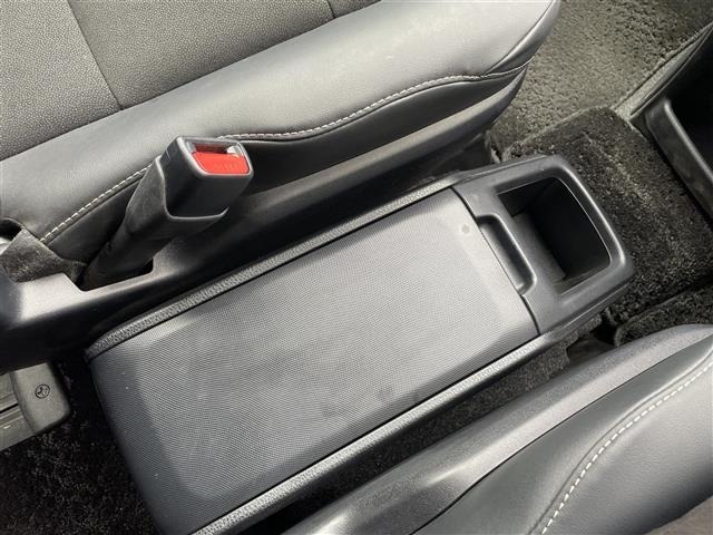Toyota NOAH 2018 7206247-10