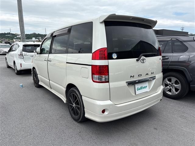 Toyota NOAH 2006 7206250-8
