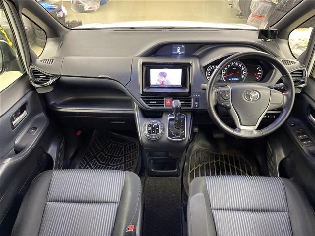 Toyota NOAH 2014 7206258-14