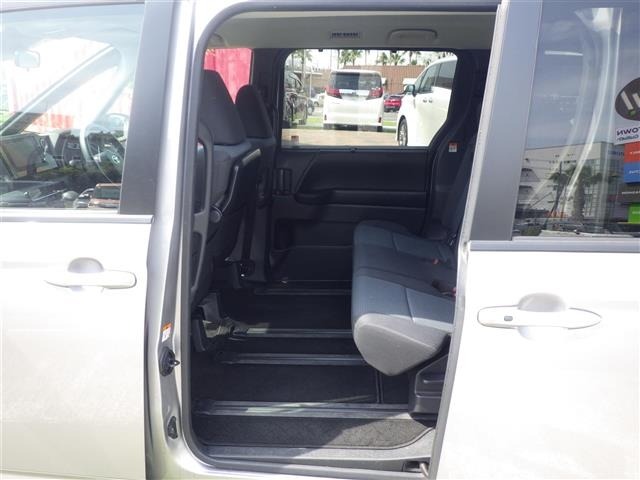 Toyota NOAH 2023 7206259-2