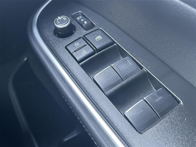 Toyota NOAH 2023 7206268-2