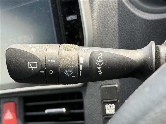 Toyota NOAH 2017 7206269-21