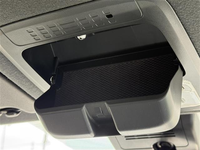Toyota NOAH 2017 7206269-4