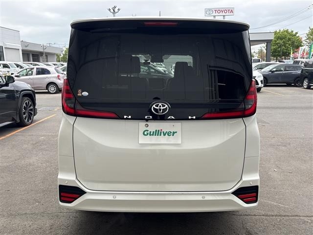 Toyota NOAH 2022 7206276-18