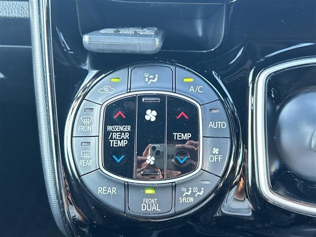 Toyota NOAH 2019 7206277-11