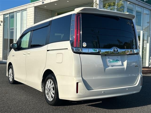 Toyota NOAH 2019 7206277-13