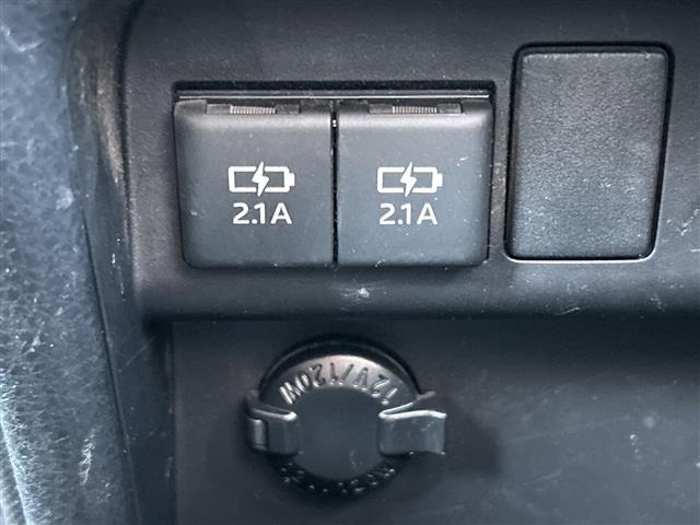 Toyota NOAH 2019 7206277-2