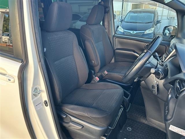 Toyota NOAH 2019 7206277-4