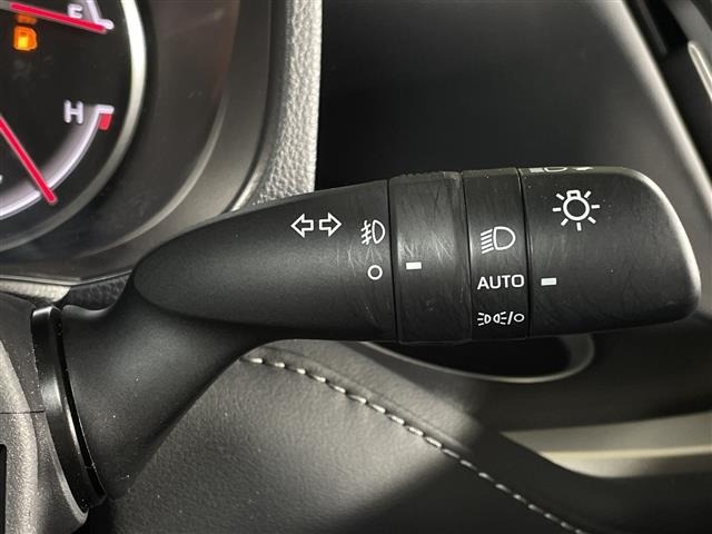 Toyota NOAH 2022 7206297-13