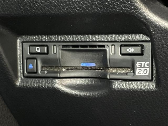 Toyota NOAH 2022 7206297-22