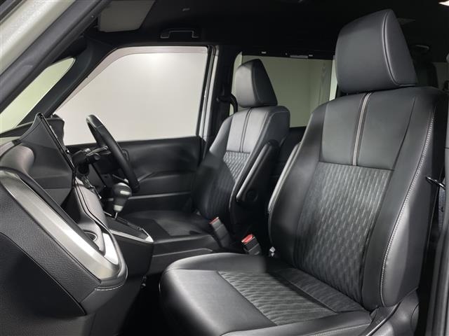 Toyota NOAH 2022 7206297-6