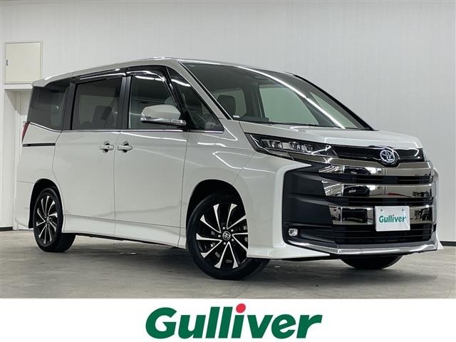 Toyota NOAH 2022 7206298-0