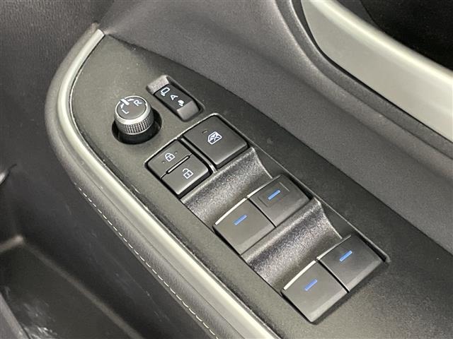 Toyota NOAH 2022 7206298-20