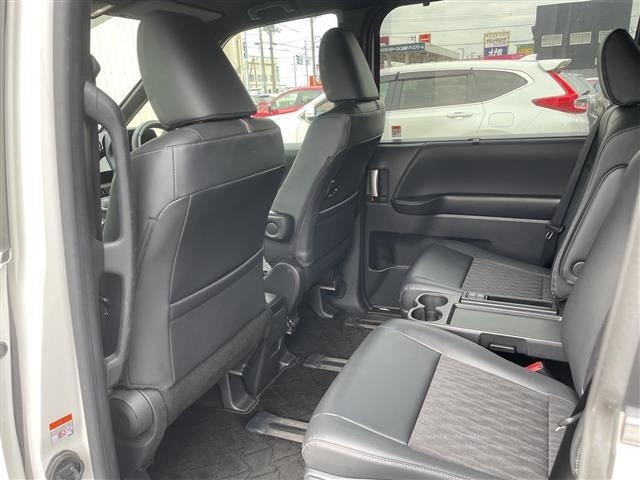 Toyota NOAH 2024 7206302-2