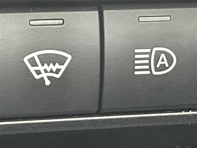 Toyota NOAH 2024 7206302-8