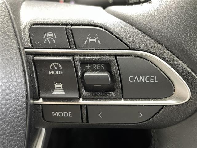 Toyota NOAH 2022 7206309-1
