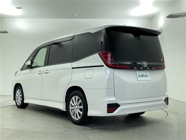 Toyota NOAH 2022 7206309-13