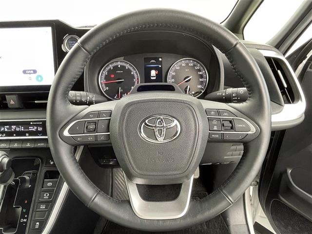 Toyota NOAH 2022 7206309-15