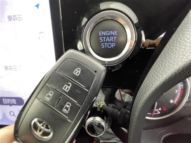 Toyota NOAH 2022 7206309-8
