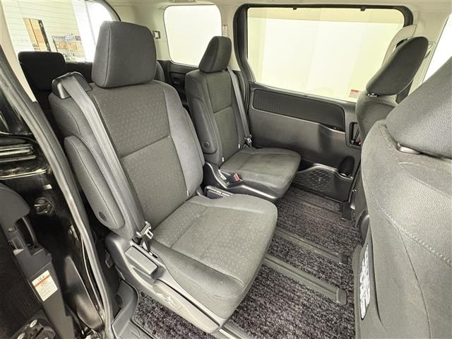 Toyota NOAH 2015 7206328-11