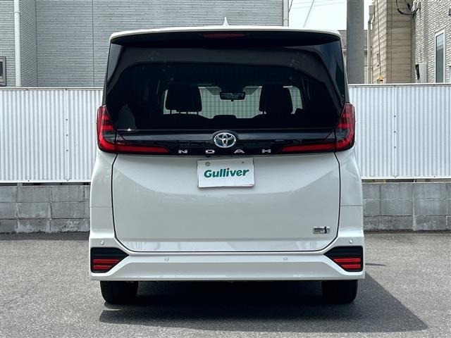 Toyota NOAH 2023 7206329-1