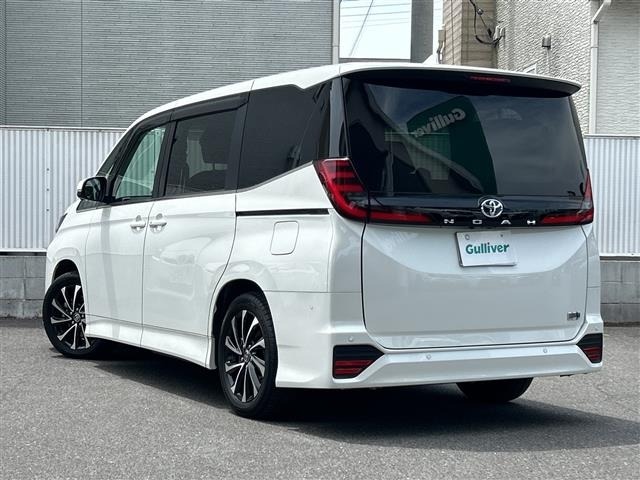 Toyota NOAH 2023 7206329-3