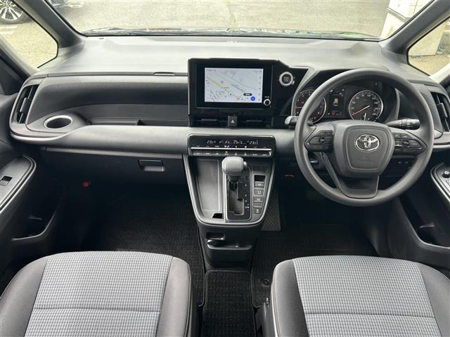 Toyota NOAH 2022 7206330-14