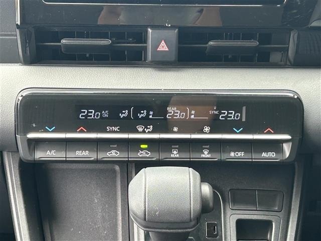 Toyota NOAH 2022 7206330-8