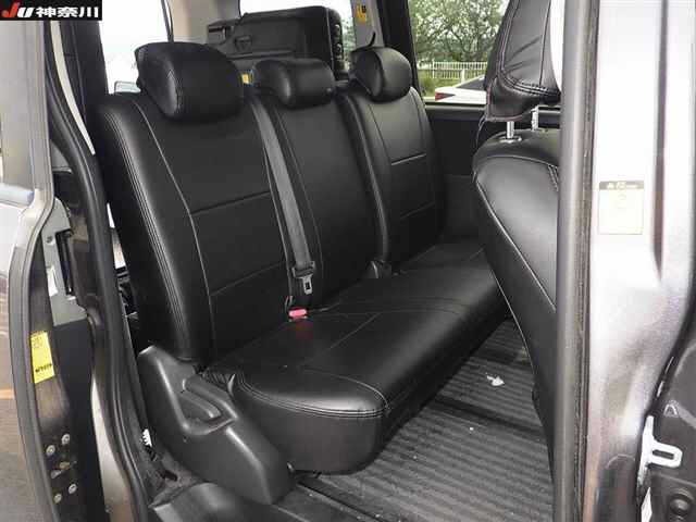 Toyota NOAH 2011 7206343-9