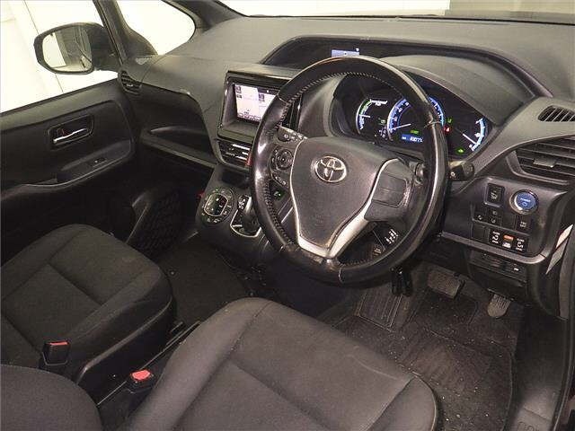 Toyota NOAH 2016 7206367-3