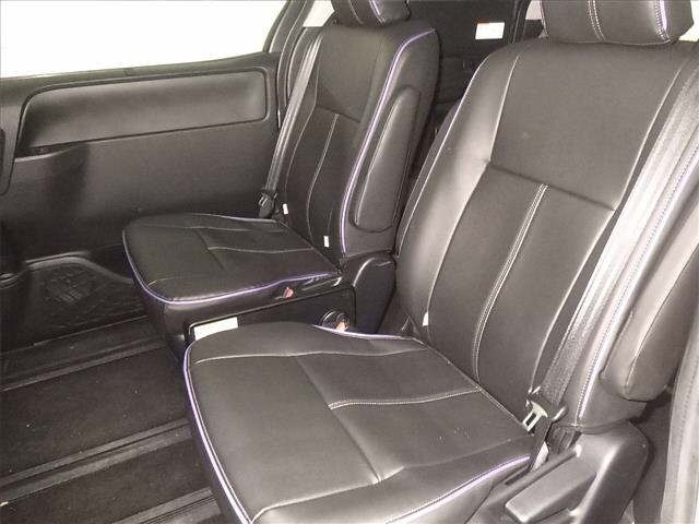 Toyota NOAH 2017 7206368-7