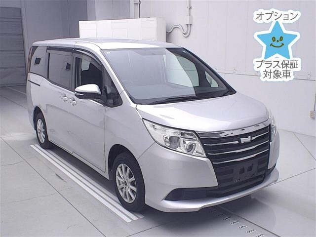 Toyota NOAH 2015 7206376-0