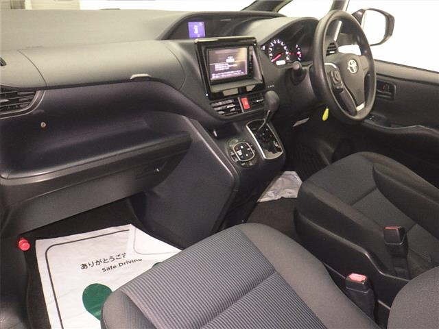 Toyota NOAH 2015 7206376-4