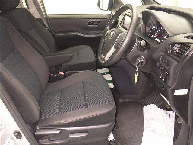 Toyota NOAH 2015 7206376-5