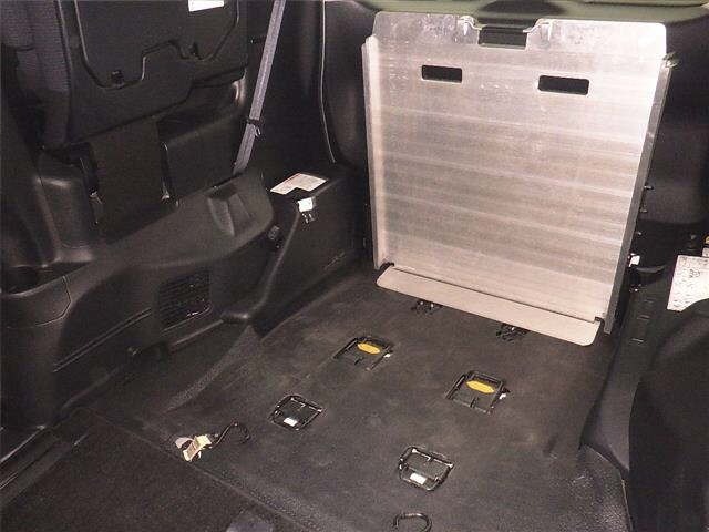 Toyota NOAH 2015 7206376-7