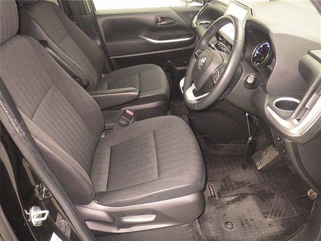 Toyota NOAH 2023 7206384-5