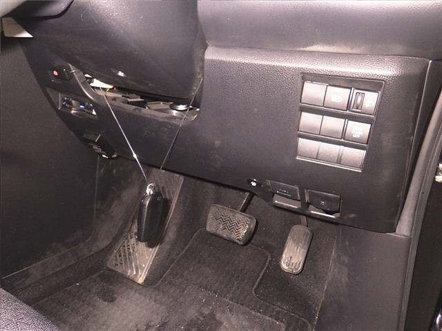 Toyota NOAH 2023 7206384-8